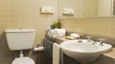 BEST WESTERN Airport Hacienda Motel - Australia Accommodation 2