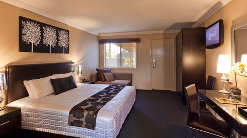 BEST WESTERN PLUS Ambassador On Ruthven Motor Inn - Australia Accommodation 4