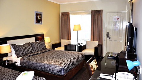BEST WESTERN Airport Motel And Convention Centre - Australia Accommodation 3