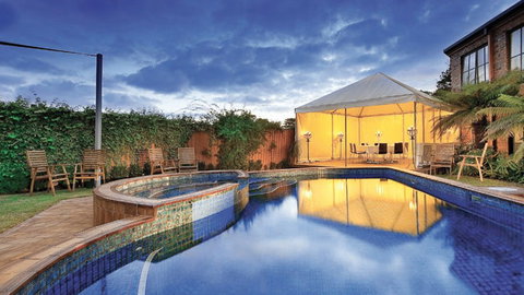 BEST WESTERN PLUS Buckingham International - Australia Accommodation 1