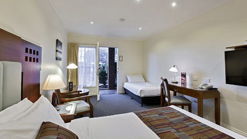 BEST WESTERN PLUS Buckingham International - Australia Accommodation 3