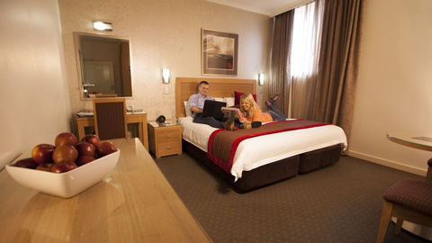 BEST WESTERN PLUS Travel Inn Hotel - Australia Accommodation 0