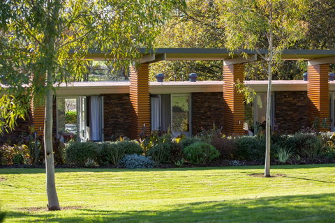 Comfort Inn & Suites Warragul Motel - Australia Accommodation 1
