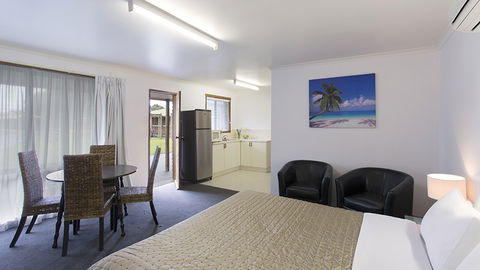 BEST WESTERN Colonial Village Motel - Australia Accommodation 4