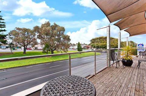 BEST WESTERN Tudor Motor Inn - Australia Accommodation 1