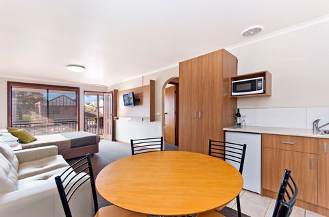 BEST WESTERN Tudor Motor Inn - Australia Accommodation 3