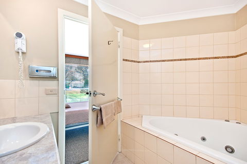 BEST WESTERN Tudor Motor Inn - Australia Accommodation 16