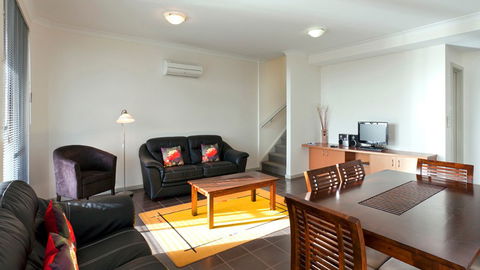 Best Western Torbay Sea View Holiday Apartments - Australia Accommodation 7