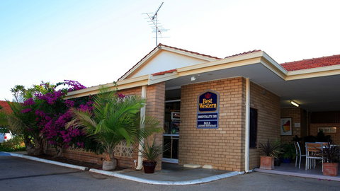 BEST WESTERN Hospitality Inn Carnarvon - Australia Accommodation 0