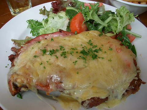 Mount Larcom Royal Hotel - Australia Accommodation 2