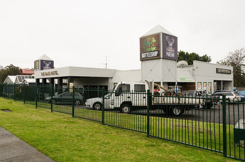 Oaks Hotel Motel - Australia Accommodation 3