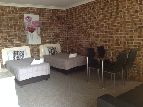 Richmond Motor Inn - Australia Accommodation 4