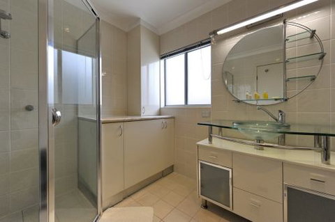 Shoal Bay Inn - Australia Accommodation 2