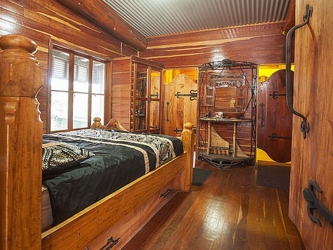 Sticks & Stones - Australia Accommodation 4
