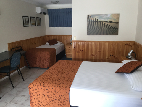 Sundowner Twin Towns Motel - Australia Accommodation 4