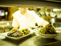 The Middle Pub - Australia Accommodation 4