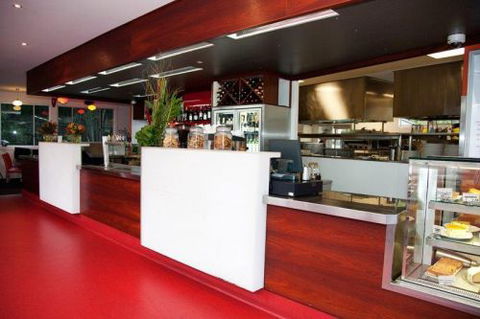 The Park Hotel Motel - Australia Accommodation 1