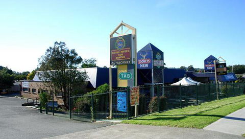Oaks Hotel Motel - Australia Accommodation 14