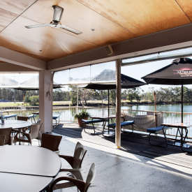 Waterfront Hotel - Australia Accommodation 7