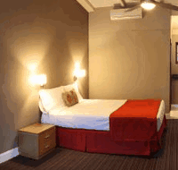 Rose and Crown Hotel - Australia Accommodation