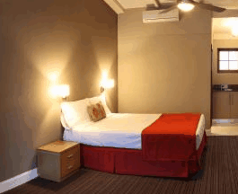 Rose And Crown Hotel - Australia Accommodation 0