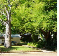 Town Caravan Park - Australia Accommodation