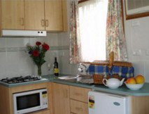 Lake Hamilton Motor Village And Caravan Park - Australia Accommodation 2