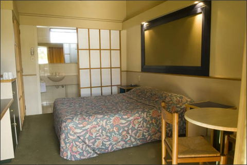 Tower Hotel - Australia Accommodation 5