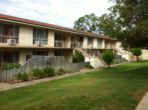 Budget Apartments Como South Perth - Australia Accommodation 3