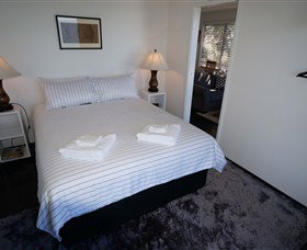 Hamptons On The Bay - Australia Accommodation 2
