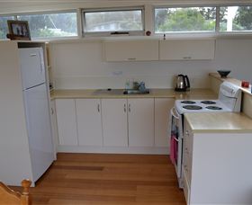 Amos Cottage - Australia Accommodation 3