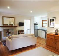Tahara Cottage - Australia Accommodation
