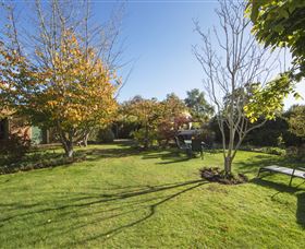 Racecourse Inn - The - Australia Accommodation 2