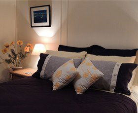 Olive's Cottage - Australia Accommodation 2