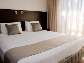 St Ives Apartments - Australia Accommodation 4