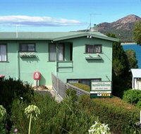 Coles Bay Waterfronters - Australia Accommodation
