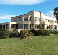 Riviera Hotel - Australia Accommodation