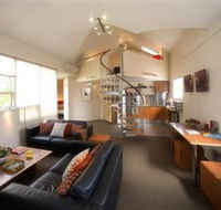 TWOFOURTWO Boutique Apartments - Australia Accommodation
