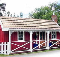 Platypus Playground Riverside Cottage - Australia Accommodation
