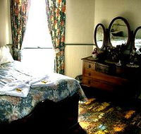 Bischoff Hotel - Australia Accommodation