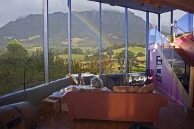 Eagles Nest Retreat - Australia Accommodation 1