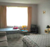 Central Court Motel - Australia Accommodation