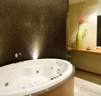 Hepburn Spa Pavilions - Saffron - Australia Accommodation