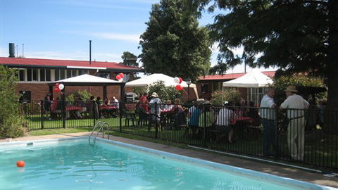 Captains Lodge International - Australia Accommodation 1
