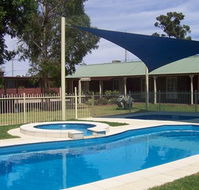 Carn Court Holiday Apartments - Australia Accommodation