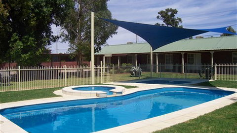 Carn Court Holiday Apartments - Australia Accommodation 0