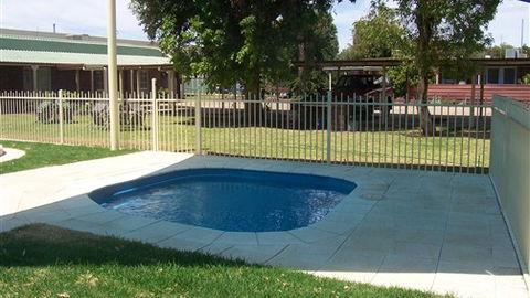 Carn Court Holiday Apartments - Australia Accommodation 3