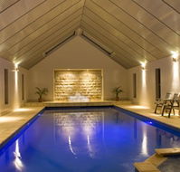 Lonsdale Views - Australia Accommodation