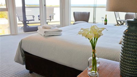 Whitesbeach Guesthouse - Australia Accommodation 1