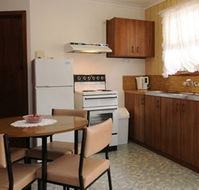 Sandpiper Holiday Apartments - Australia Accommodation